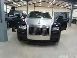 Nasib Rolls-Royce yang Tak Bertuan di Kemensos Akan Ditentukan Tahun Depan