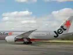 Penumpang Mencoba Memaksa Buka Pintu, Sehingga Pesawat Jetstar Harus Balik ke Bali